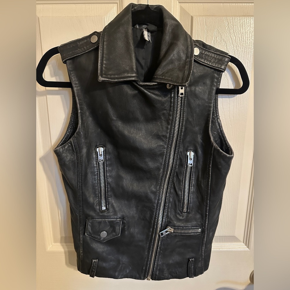 Topshop Sylvia Distressed Leather Vest Jacket, Black, Sz US 2/XS, NWOT - Picture 3 of 16